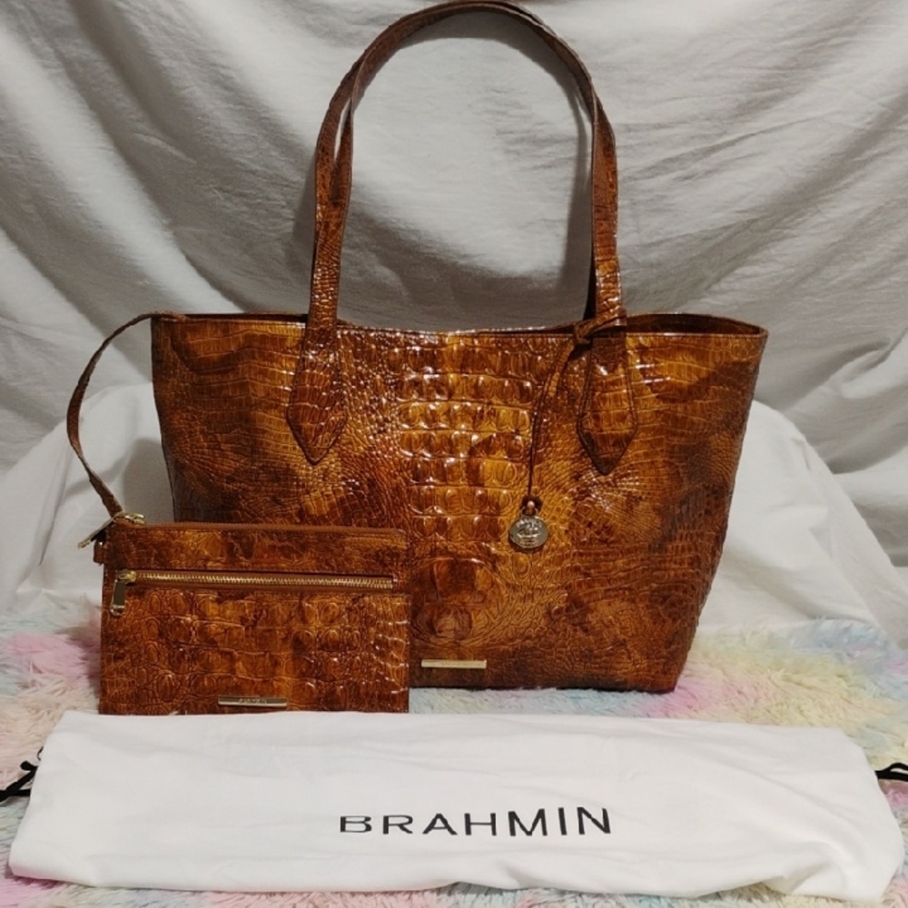 SALE! Auth Brahmin Melbourne Athena Pecan Crocodile Embossed Tote W Attached Bag - Picture 1 of 15